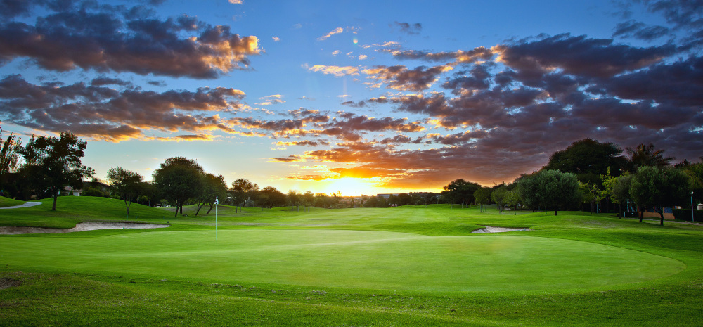 Beautiful-golf-course-with-sun-setting-in-background-websites-golf